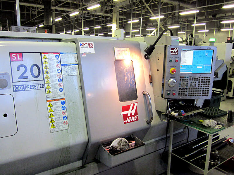 Купить токарный обрабатывающий центр Haas SL-20 HE с ЧПУ (б/у)