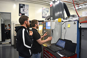 Сертификация сервис-инженеров компании «Абамет» на заводе Haas