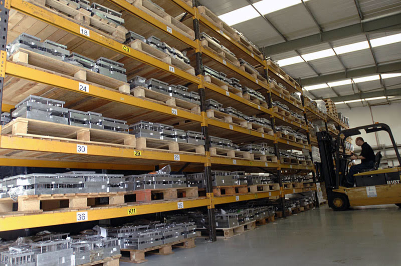 Склад пресс-форм компании Proto Labs