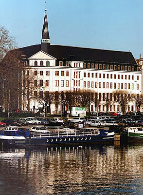 Школа ассоциации Association Ouvrière des Compagnons du Devoir du Tour de France