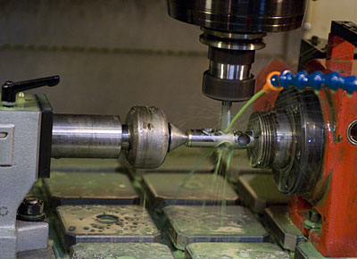 Обработка детали на станке Haas с применением СОЖ