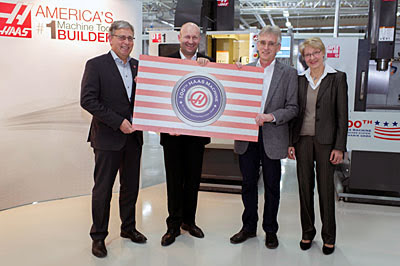 Компания Fischer System-Mechanik празднует покупку 100-го станка Haas