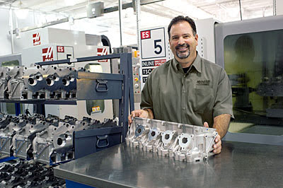 Ларри Зентмейер (Larry Zentmeyer), координатор цеха по производству двигателей Hendrick