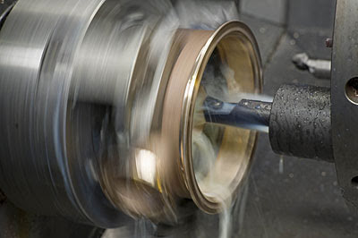 Обработка детали на станке Haas