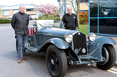 Поль Грегори (Paul Gregory), владелец «Alfa Romeo 8C2», и Джим Стоукс (Jim Stokes), основатель и генеральный директор «Jim Stokes Workshops Ltd»