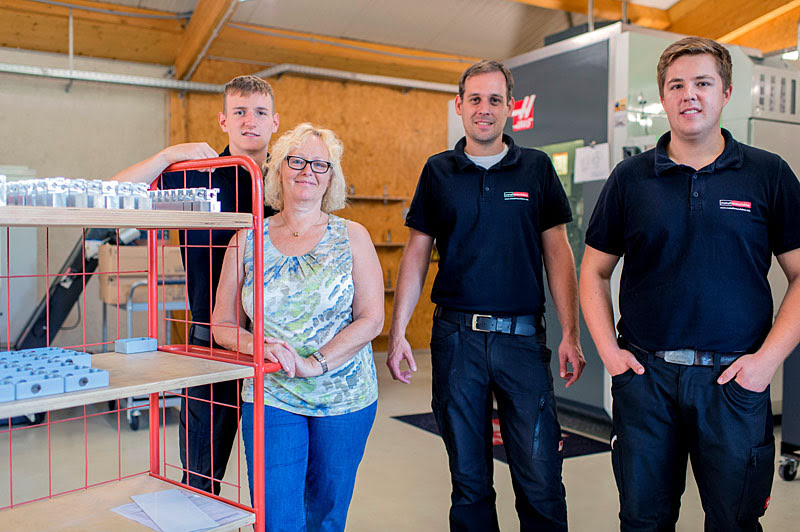 Вкладывая средства в станки Haas с ЧПУ, в том числе в автоматизированные пятиосевые и высокоскоростные модели, фирма начала процветать