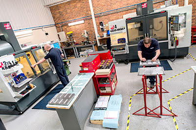 Вертикально-фрезерные обрабатывающие центры Haas в компании Surface Generation