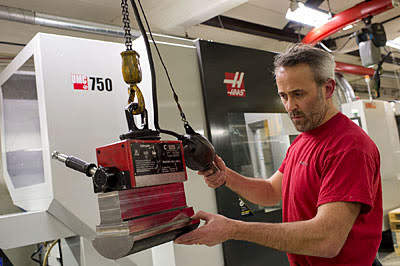 Многие детали, изготавливаемые на UMC-750, предназначены для поставщиков второго-третьего уровня компании Scania