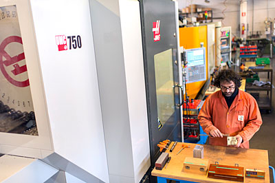 Пятиосевой станок UMC-750 в итальянской компании Capecchi