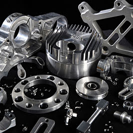 Примерно 90% деталей, производимых на станках Haas UMC-750, изготавливаются из алюминия