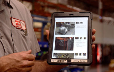 Планшет сотрудника завода HAAS Automation