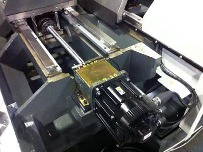 Пневматическая задняя бабка