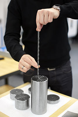 Тест 1: сверление глубокого отверстия диаметром 8 мм на глубину 200 мм