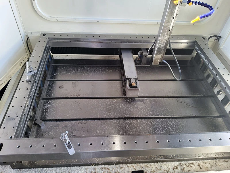 Электроэрозионный проволочно-вырезной станок с молибденовой проволокой BQ1080