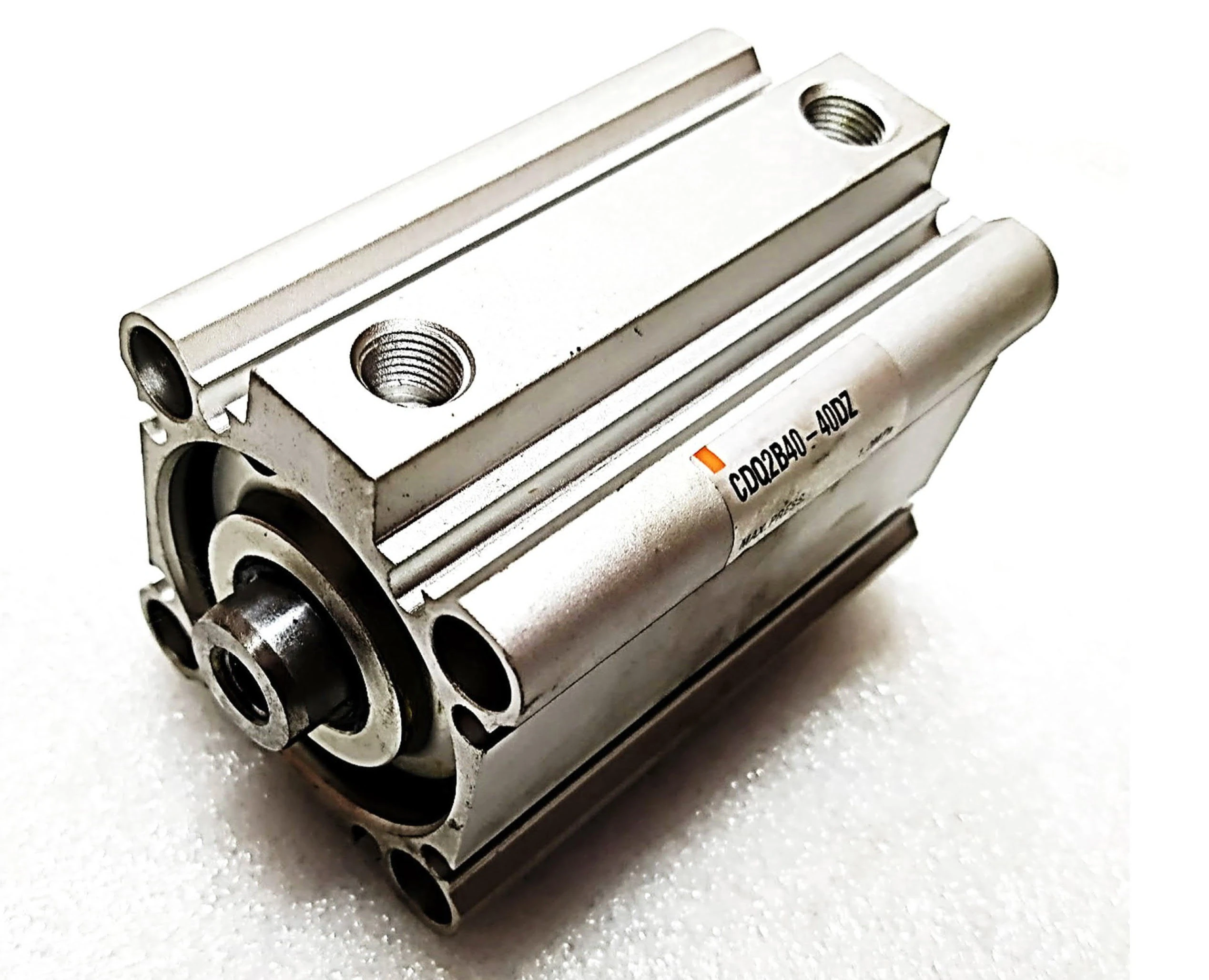 Пневмоцилиндр CDQ2B40-40D