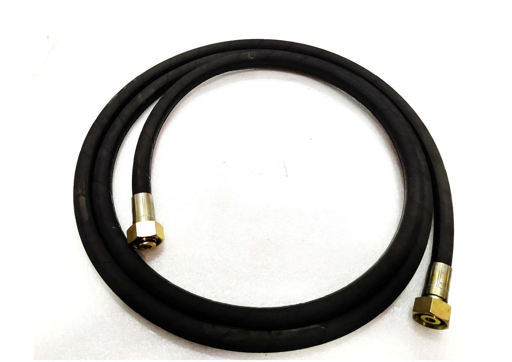 Шланг гидравлический F481CACA181808-3300, длина 3650 мм