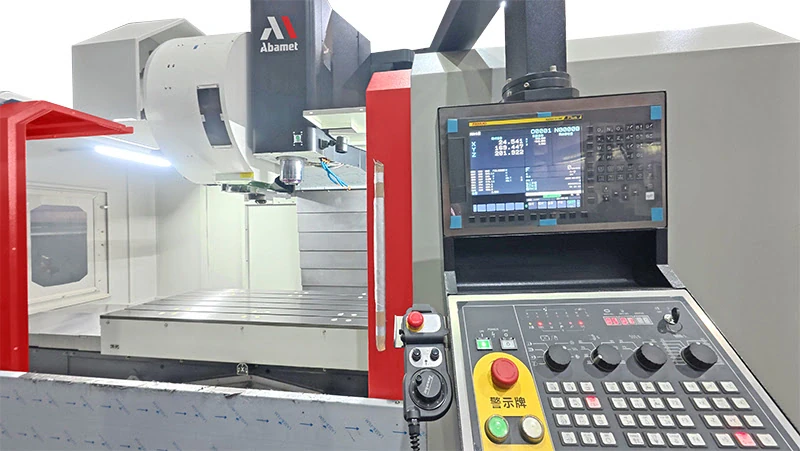 Фрезерный обрабатывающий центр с ЧПУ по металлу VF-6SMS, стол 1800х760