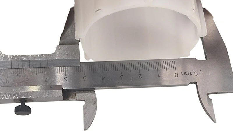 Пластиковая направляющая для податчика прутка (64 мм)