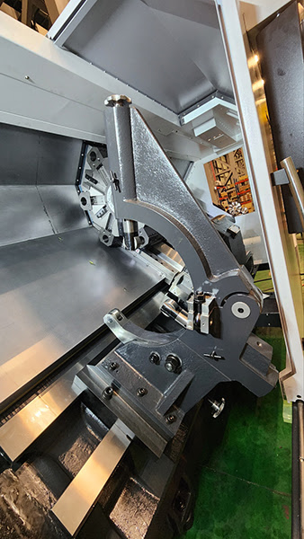 Ручной люнет токарного станка